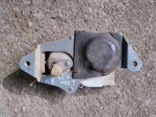 bontott MITSUBISHI L 200 Bal hátsó Ajtózár Motor