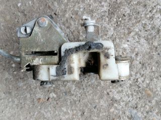 bontott MITSUBISHI L 200 Bal hátsó Ajtózár