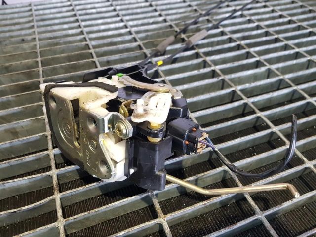 bontott MITSUBISHI L 200 Bal hátsó Ajtózár