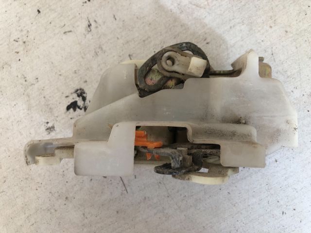 bontott MITSUBISHI L 200 Bal hátsó Ajtózár