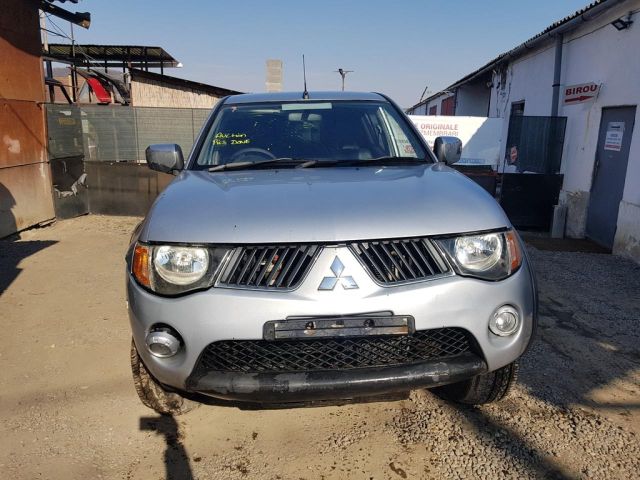 bontott MITSUBISHI L 200 Bal hátsó Ajtózár