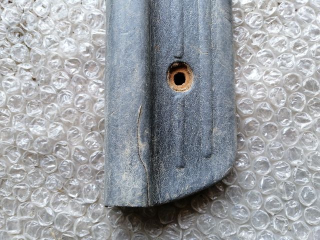 bontott MITSUBISHI L 200 Bal hátsó Belső Küszöb Burkolat