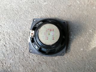 bontott MITSUBISHI L 200 Bal hátsó Hangszóró