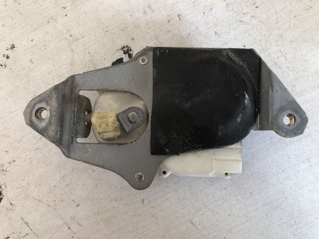 bontott MITSUBISHI L 200 Bal hátsó Központizár Motor