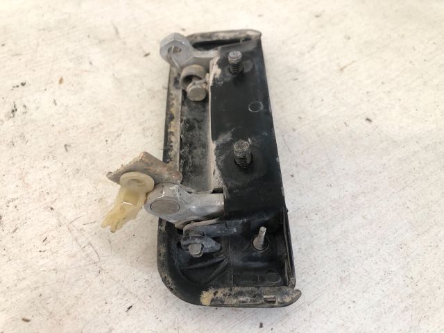 bontott MITSUBISHI L 200 Bal hátsó Külső Kilincs