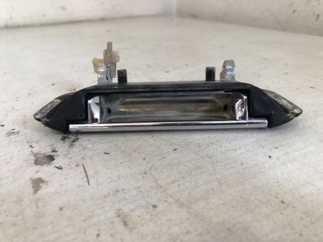 bontott MITSUBISHI L 200 Bal hátsó Külső Kilincs