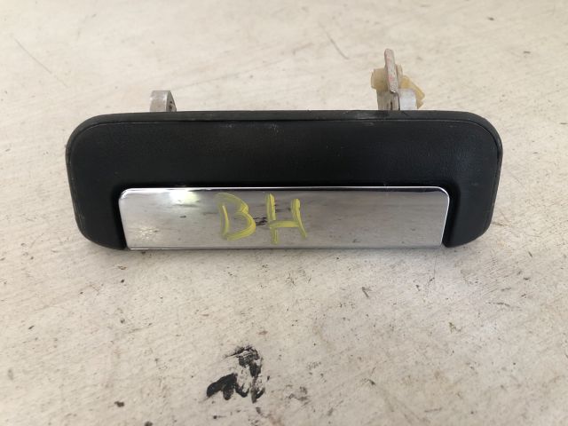 bontott MITSUBISHI L 200 Bal hátsó Külső Kilincs