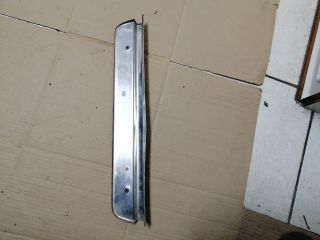 bontott MITSUBISHI L 200 Bal hátsó Küszöb Díszléc