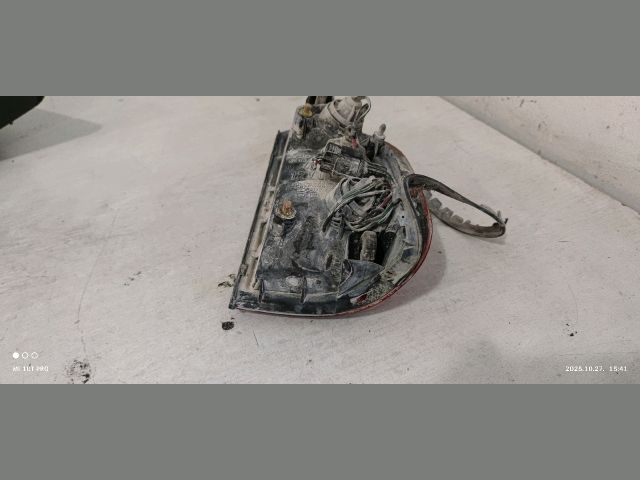 bontott MITSUBISHI L 200 Bal Hátsó Lámpa