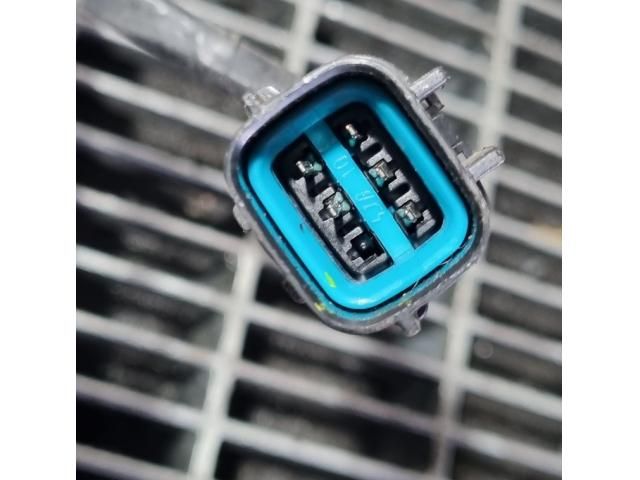 bontott MITSUBISHI L 200 Bal Hátsó Lámpa