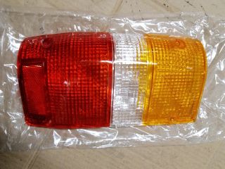 bontott MITSUBISHI L 200 Bal hátsó Lámpabúra