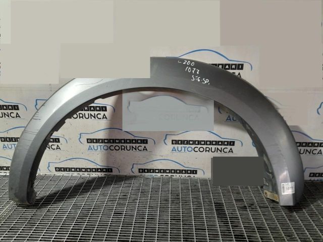 bontott MITSUBISHI L 200 Bal hátsó Sárvédő Díszléc