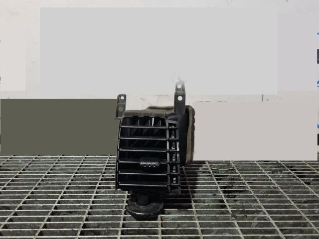 bontott MITSUBISHI L 200 Bal Szellőző