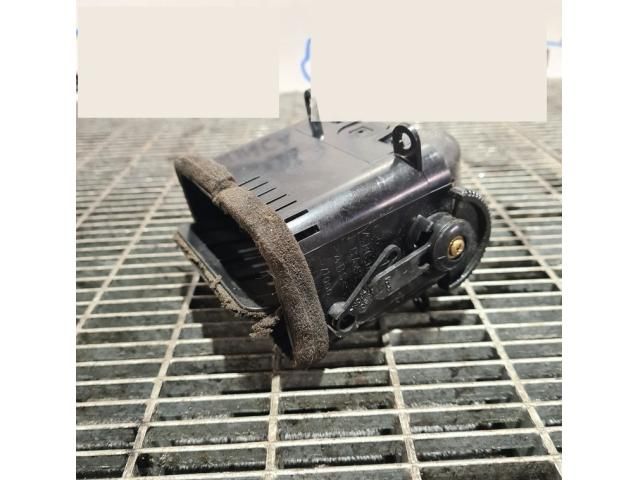 bontott MITSUBISHI L 200 Bal Szellőző