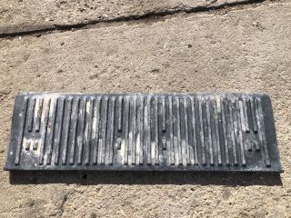 bontott MITSUBISHI L 200 Csomagtérajtó Kárpit