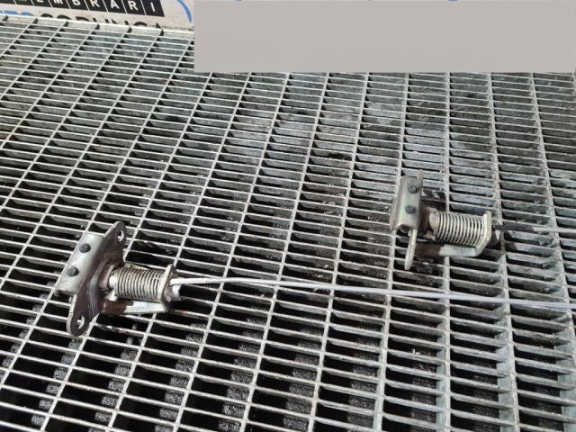 bontott MITSUBISHI L 200 Csomagtérajtó Kilincs