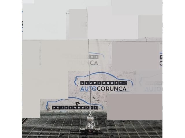 bontott MITSUBISHI L 200 Csomagtérajtó Zárszerkezet