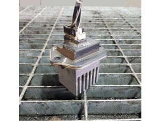 bontott MITSUBISHI L 200 Előtét Ellenállás Fűtőmotor