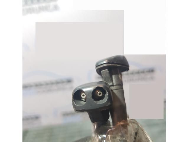 bontott MITSUBISHI L 200 Első Ablakmosó Fúvóka