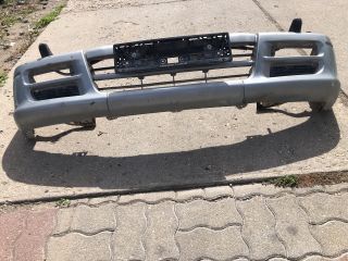 bontott MITSUBISHI L 200 Első Lökhárító (Részeivel)