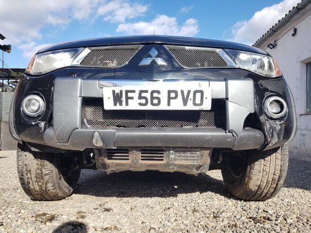 bontott MITSUBISHI L 200 Első Lökhárító (Üresen)