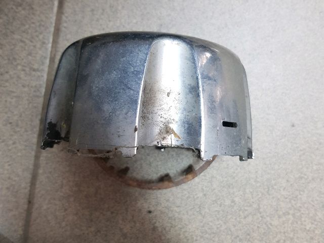 bontott MITSUBISHI L 200 Felniközép (1 db)