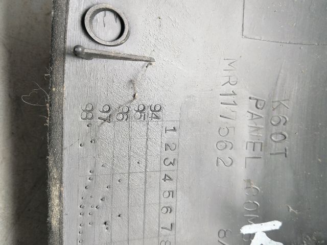 bontott MITSUBISHI L 200 Felső Műszerfal Burkolat