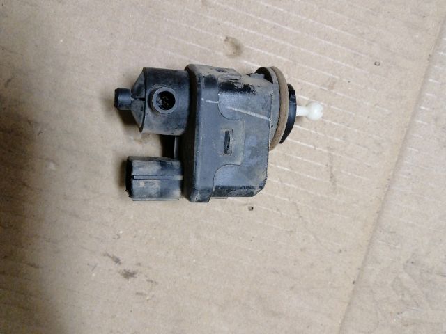 bontott MITSUBISHI L 200 Fényszórómagasság Állító Motor Jobb