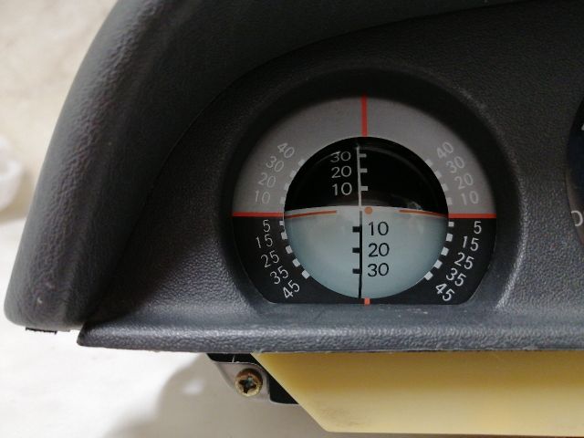 bontott MITSUBISHI L 200 Feszültségmérő Óra