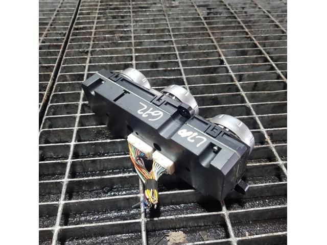 bontott MITSUBISHI L 200 Fűtéskapcsoló