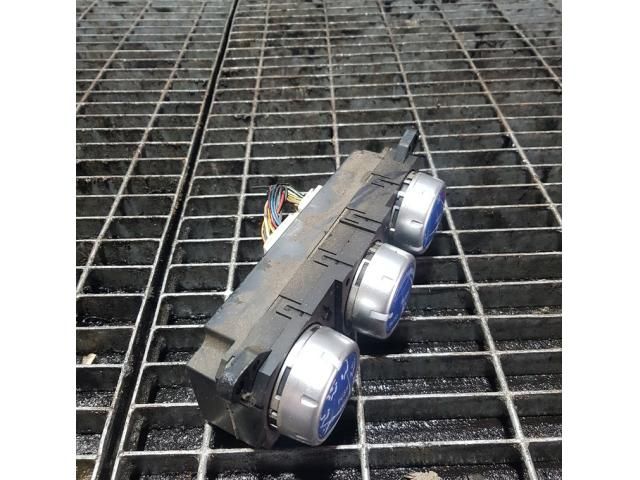 bontott MITSUBISHI L 200 Fűtéskapcsoló