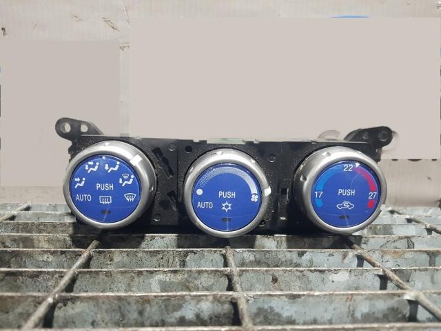 bontott MITSUBISHI L 200 Fűtéskapcsoló