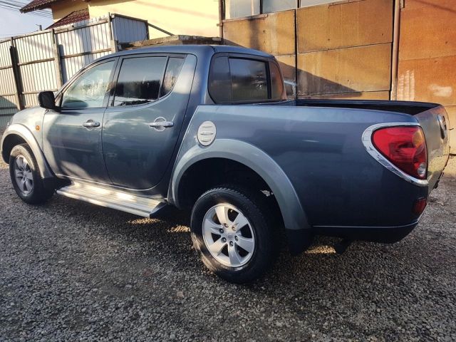 bontott MITSUBISHI L 200 Hátsó Lökhárító (Üresen)