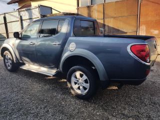 bontott MITSUBISHI L 200 Hátsó Lökhárító (Üresen)