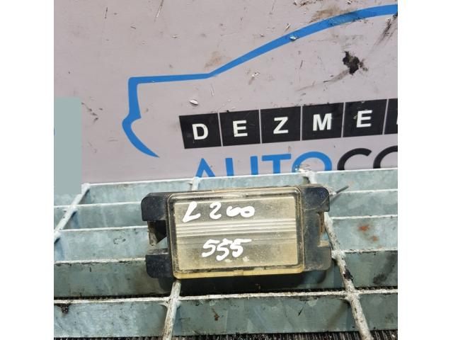 bontott MITSUBISHI L 200 Hátsó Rendszámtábla Világítás