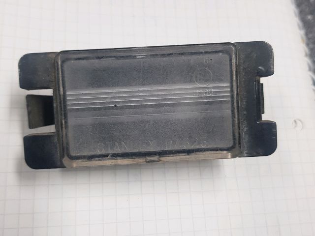 bontott MITSUBISHI L 200 Hátsó Rendszámtábla Világítás