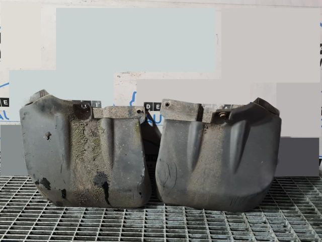 bontott MITSUBISHI L 200 Hátsó Sárvédő Gumi Pár