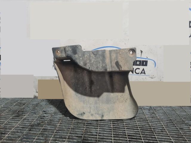 bontott MITSUBISHI L 200 Hátsó Sárvédő Gumi Pár