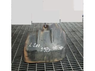 bontott MITSUBISHI L 200 Hátsó Sárvédő Gumi Pár