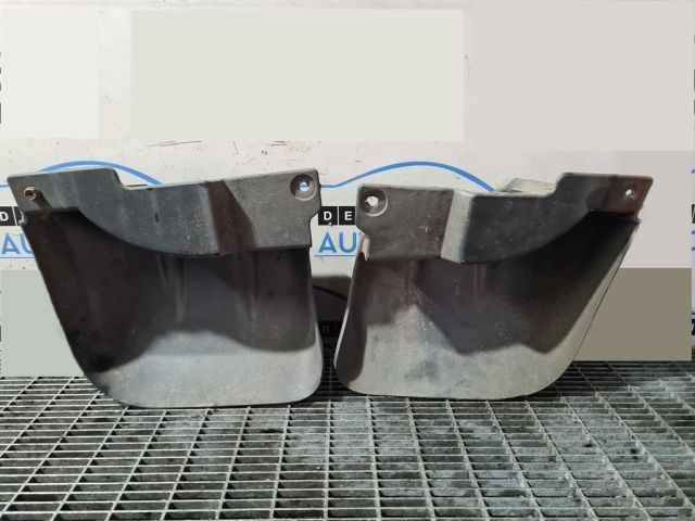 bontott MITSUBISHI L 200 Hátsó Sárvédő Gumi Pár