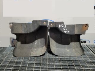 bontott MITSUBISHI L 200 Hátsó Sárvédő Gumi Pár