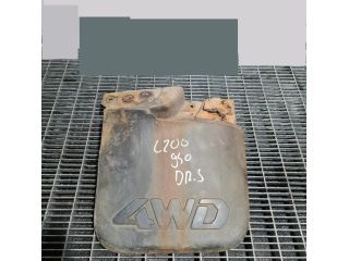 bontott MITSUBISHI L 200 Hátsó Sárvédő Gumi Pár