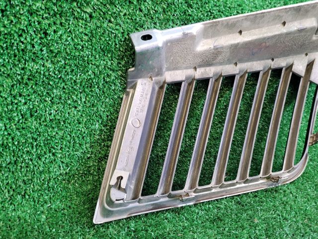 bontott MITSUBISHI L 200 Hűtőrács