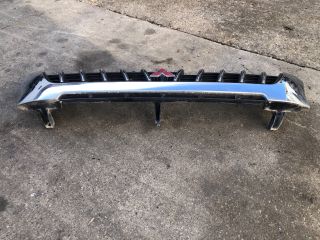 bontott MITSUBISHI L 200 Hűtőrács