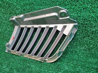 bontott MITSUBISHI L 200 Hűtőrács