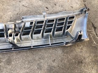 bontott MITSUBISHI L 200 Hűtőrács