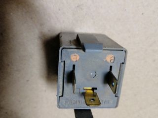 bontott MITSUBISHI L 200 Irányjelző Relé