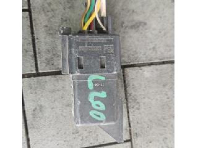 bontott MITSUBISHI L 200 Izzító Relé