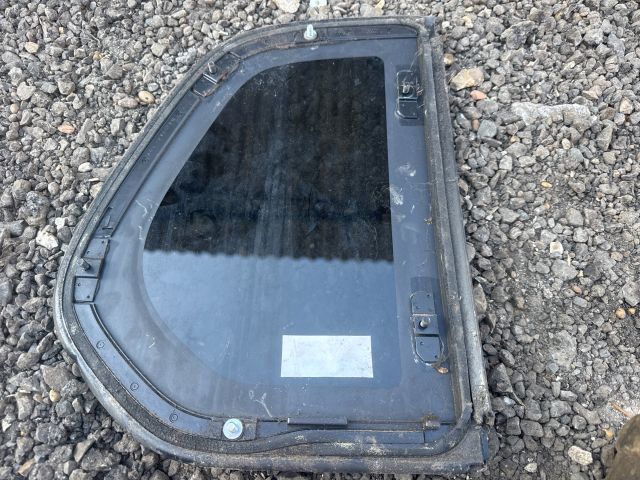 bontott MITSUBISHI L 200 Jobb Csomagtérajtó Ablak