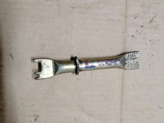 bontott MITSUBISHI L 200 Jobb Dobfék Utánállító